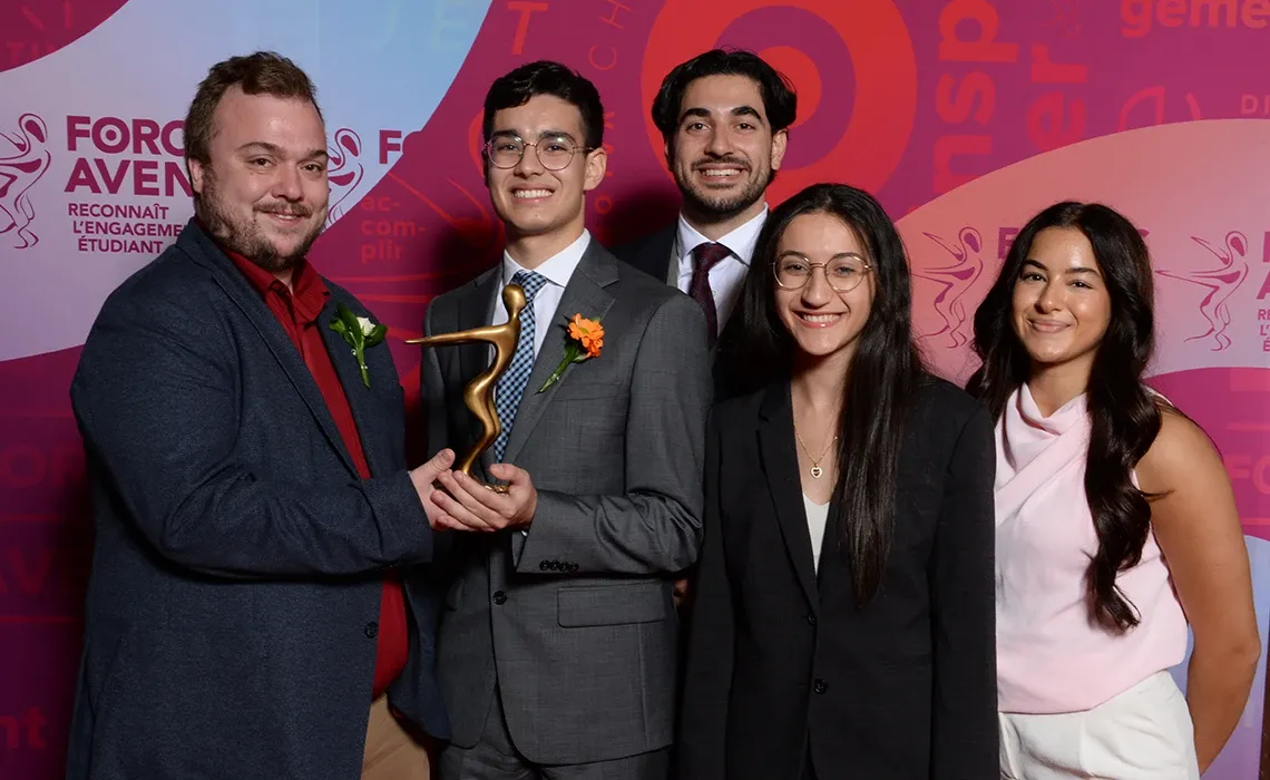 Les Yeux Fermés, Le Coeur Ouvert